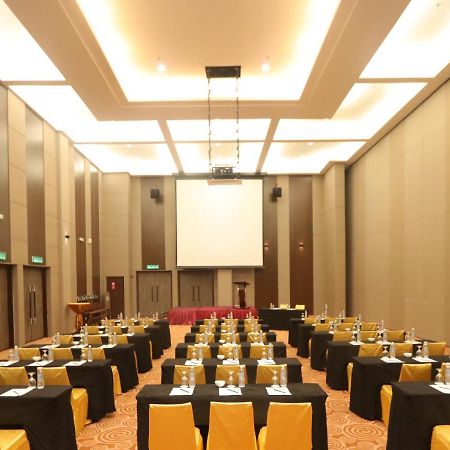 קואלה רומפין Villea Rompin Resort & Golf מראה חיצוני תמונה